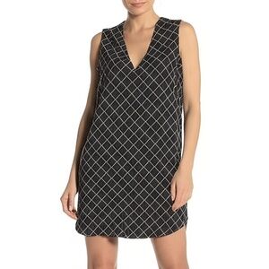 Worthington Dress 14 Black White Sleeveless V-Neck Shift Grid Pattern Mod Chic